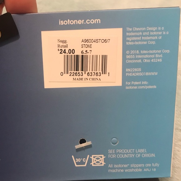 Isotoner Slippers 😴 - Picture 3 of 5